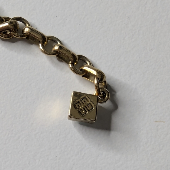 Givenchy Necklace and clip-on Earrings Set - Picture 5 of 8